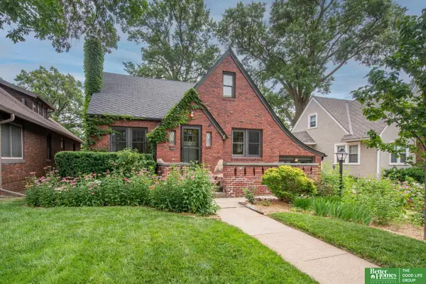 2619 N 52nd Street, Omaha, NE 68104