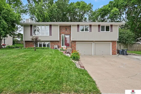 8021 Myrtle Street, Lincoln, NE 68506
