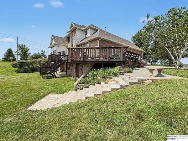 561 S 26th Road, Syracuse, NE 68446
