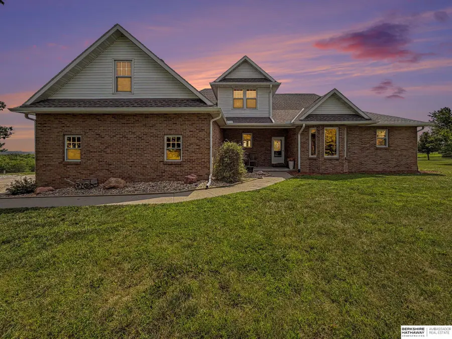 561 S 26th Road, Syracuse, NE 68446 - #3