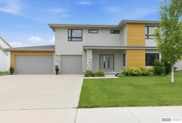 2514 N 184th Street, Elkhorn, NE 68022