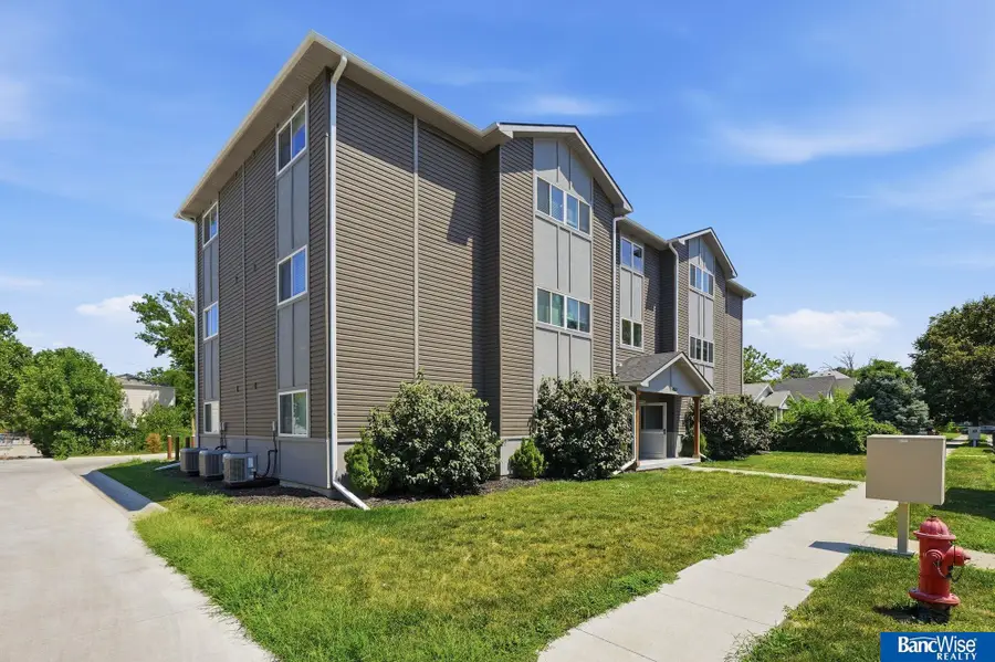 2410 Lynn Street, Lincoln, NE 68503 - #3