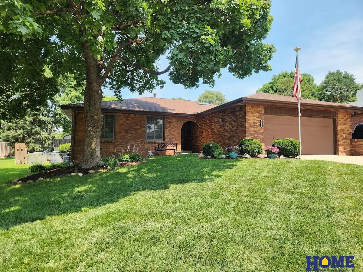 6916 Bernese Boulevard, Lincoln, NE 68516 - #1