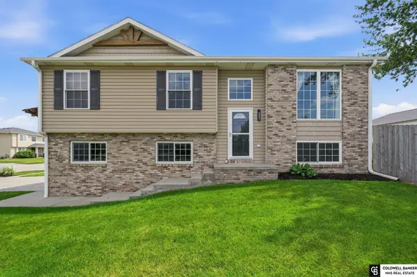 5701 S 96 Street, Lincoln, NE 68526