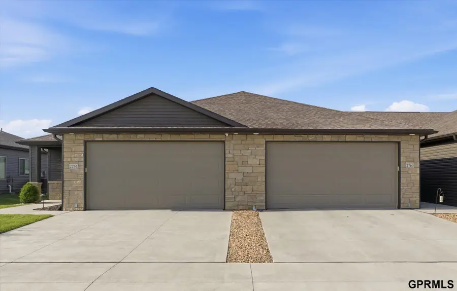 2760 Sheila Lane, Lincoln, NE 68516 - #2