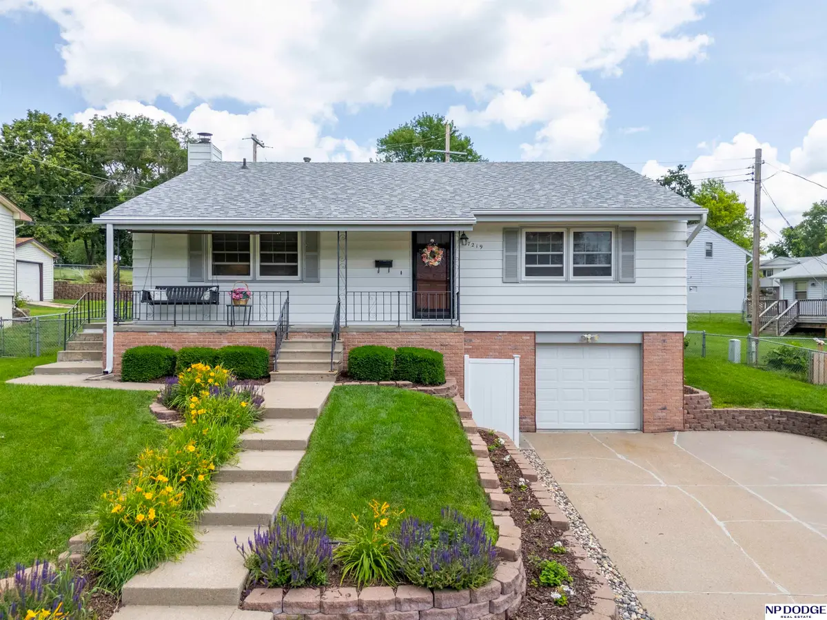 7219 Park Crest Drive, La Vista, NE 68128 - #1