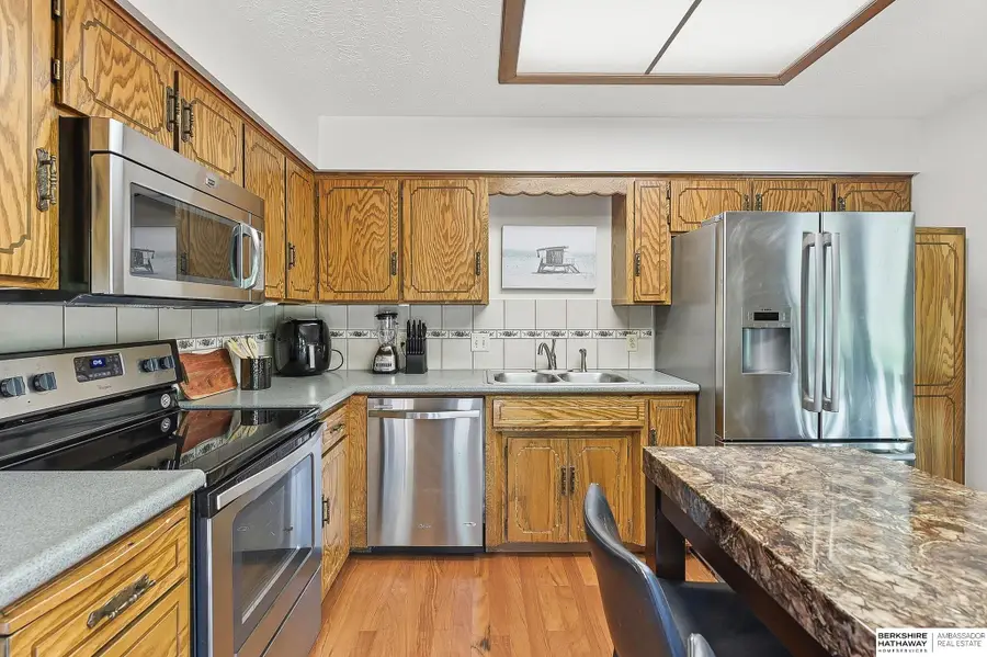 504 Winchester Circle, Papillion, NE 68046 - #3