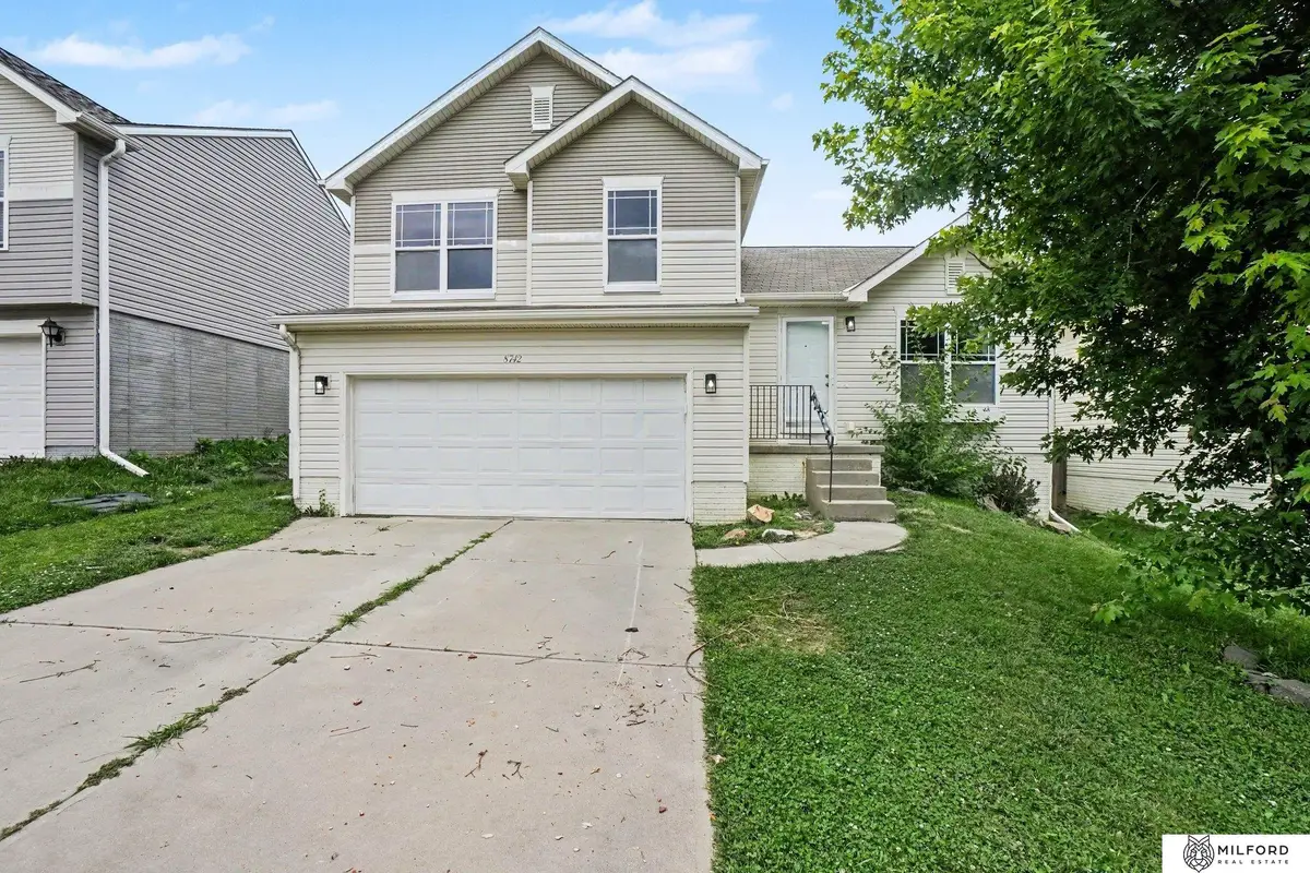 8742 Read Street, Omaha, NE 68122 - #1