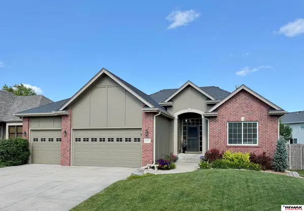 9030 S 28 Street, Lincoln, NE 68516