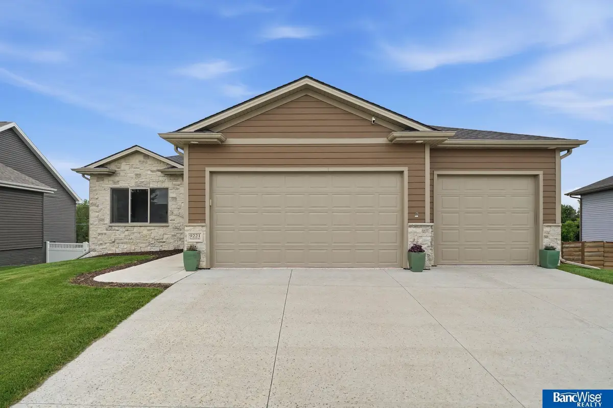 9221 Blacksmith Road, Lincoln, NE 68507 - #1