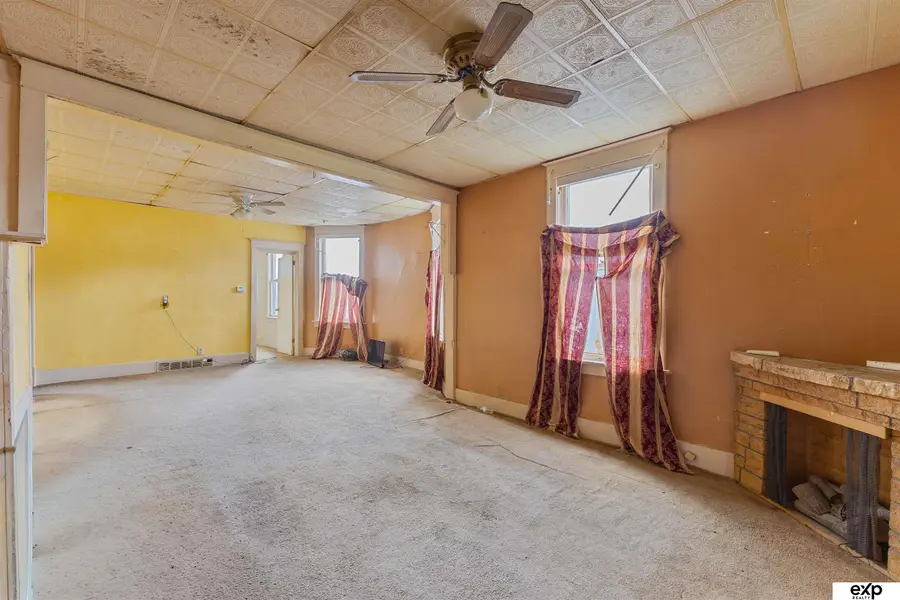 5507 N 28th Avenue, Omaha, NE 68111 - #3