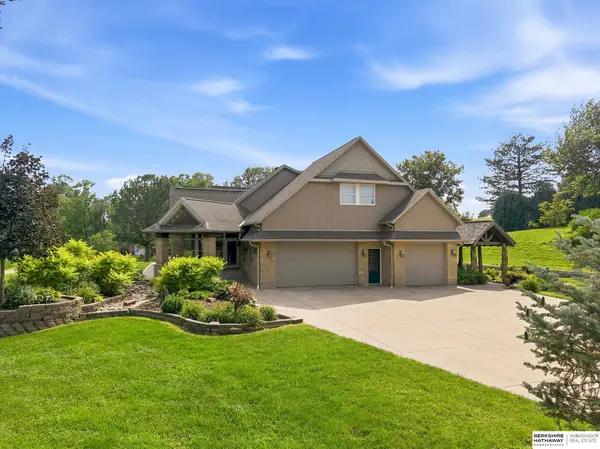 505 Oak Hill Road, Plattsmouth, NE 68048