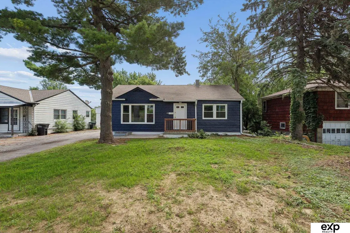 6325 N 37th Street, Omaha, NE 68111 - #1