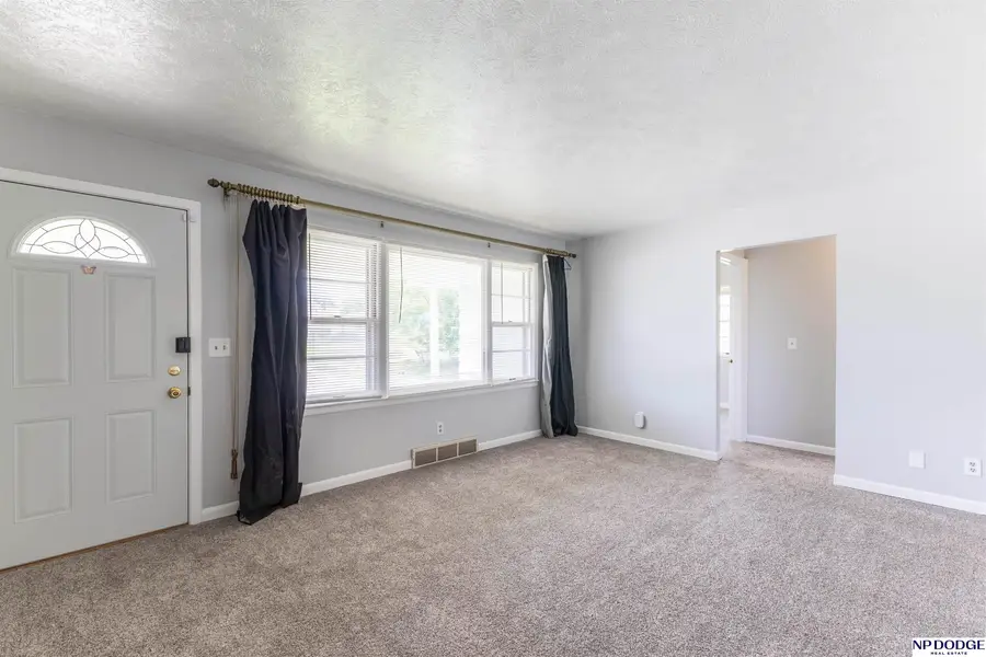5226 Q Street, Omaha, NE 68117 - #3