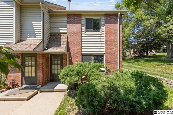 7616 Woolworth Avenue, Omaha, NE 68124