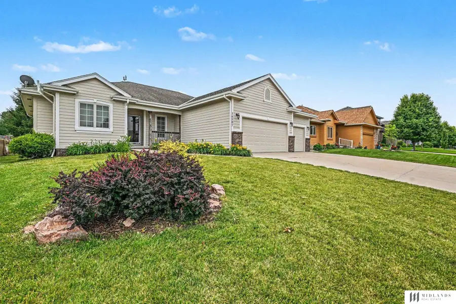 16507 Briar Street, Omaha, NE 68136 - #3