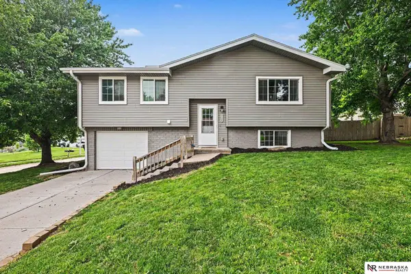 21208 Palomino Road, Omaha, NE 68022