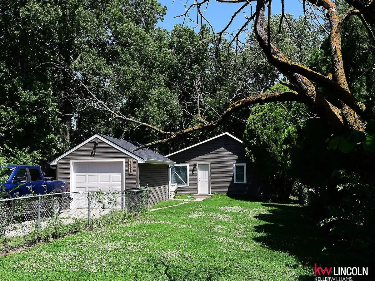 2725 S 17th Street, Lincoln, NE 68502 - #1