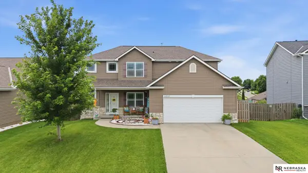 14901 Laurel Avenue, Omaha, NE 68116