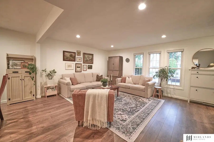 3505 Leawood Drive, Bellevue, NE 68123 - #3