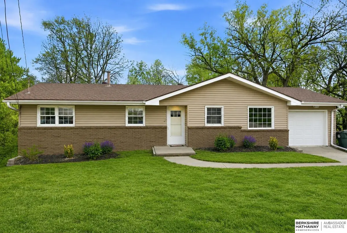 16 Shady Lane, Council Bluffs, IA 51503 - #1