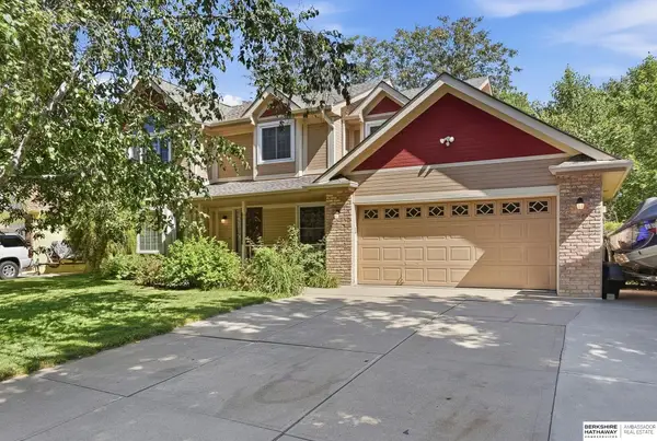 1000 Hickory Hill Road, Papillion, NE 68046