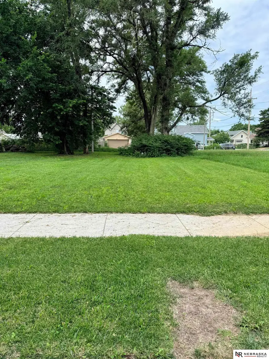 2416 N 17 Street, Omaha, NE 68110 - #2