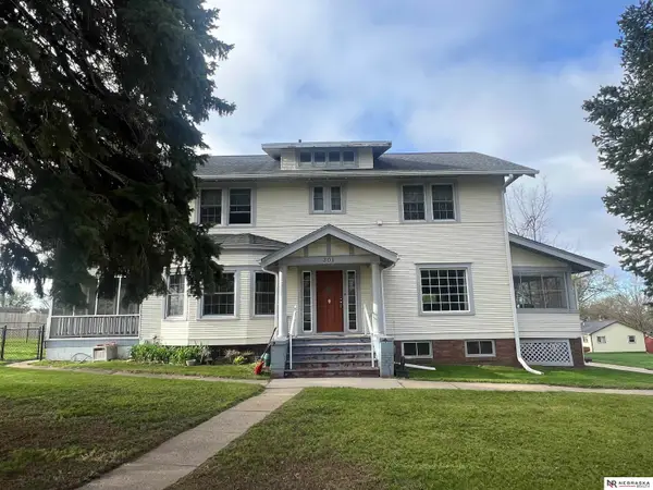 301 E 5th, Oakland, NE 68045