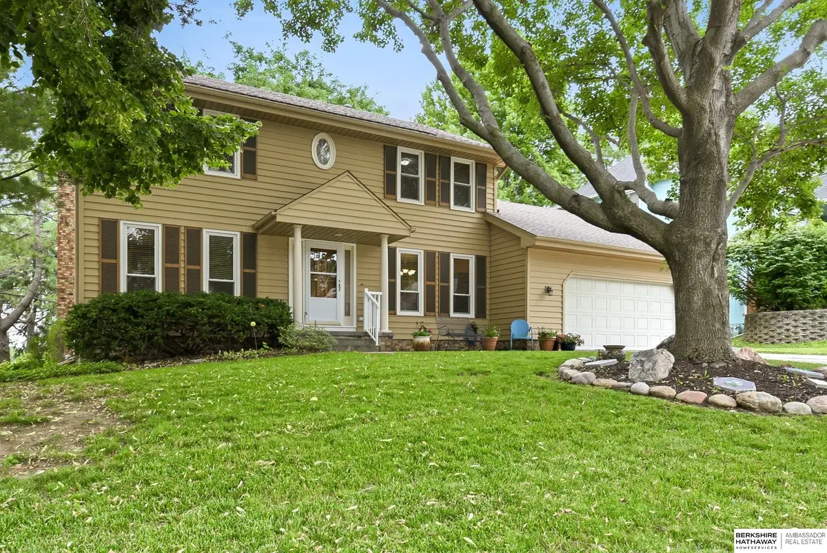 825 Valentine Lane, Papillion, NE 68046 - #1