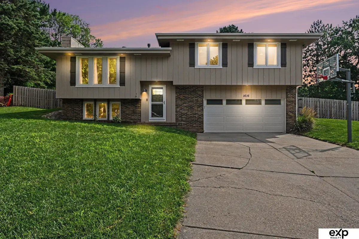 1616 S 162 Circle, Omaha, NE 68138 - #1