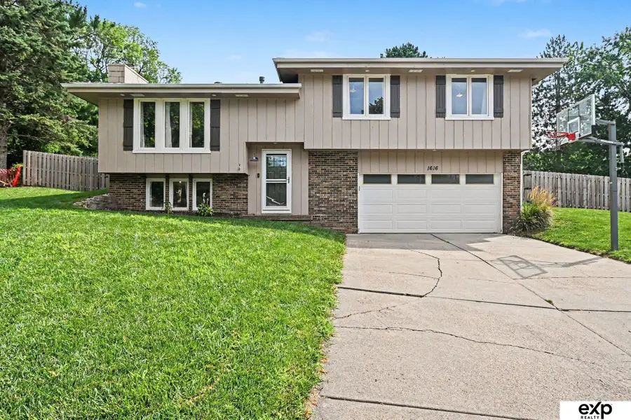 1616 S 162 Circle, Omaha, NE 68138 - #2