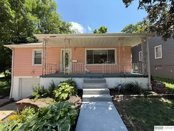 2627 N 70 Street, Omaha, NE 68104