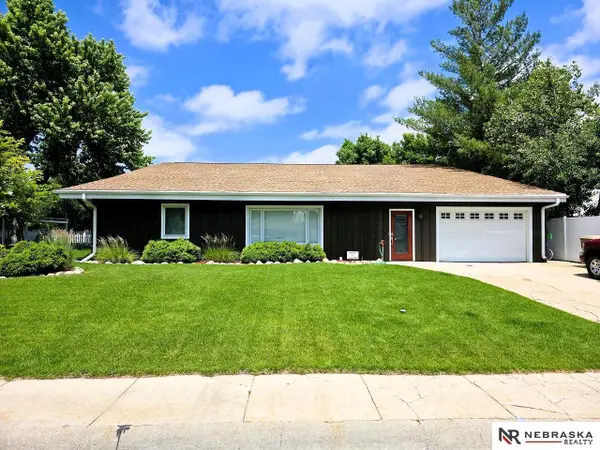 214 W 5th Street, Valentine, NE 69201
