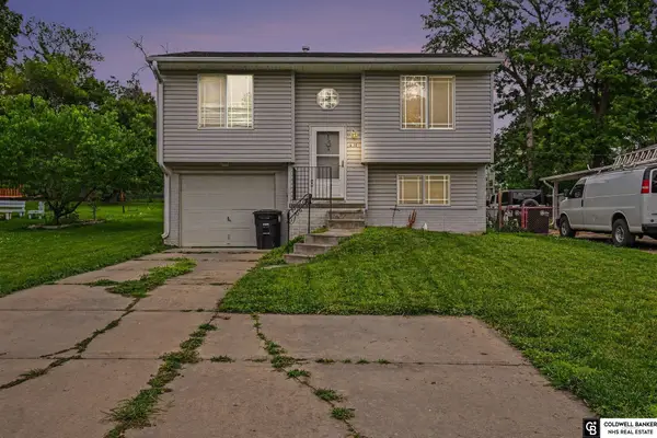 5817 S 51 Street, Omaha, NE 68117