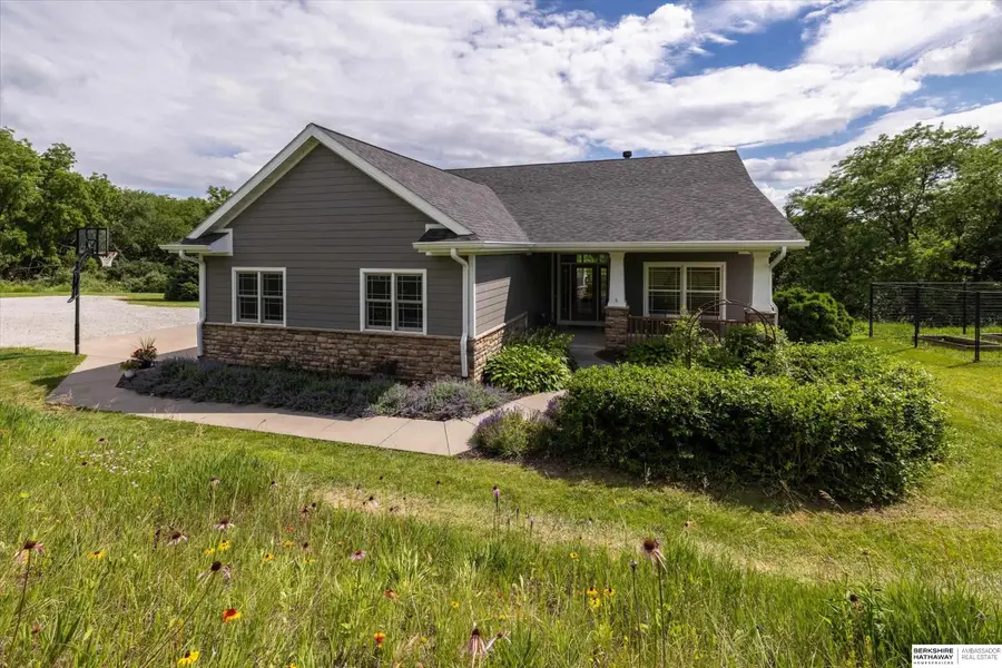 21587 Goode Avenue, Glenwood, IA 51534 - #2