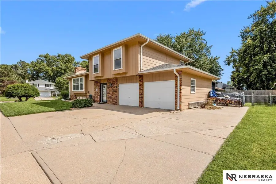10459 W Street, Omaha, NE 68127 - #3