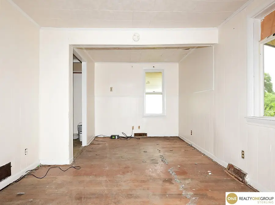 4048 Curtis Avenue, Omaha, NE 68111 - #3