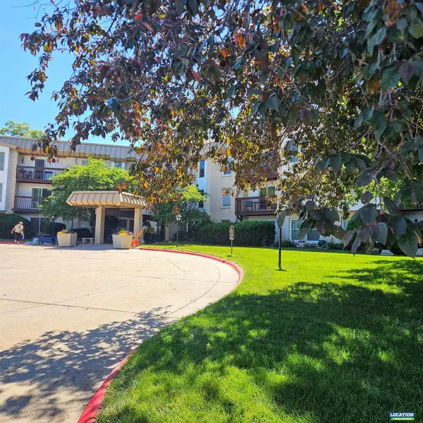 4000 S 56th Street #249B, Lincoln, NE 68506