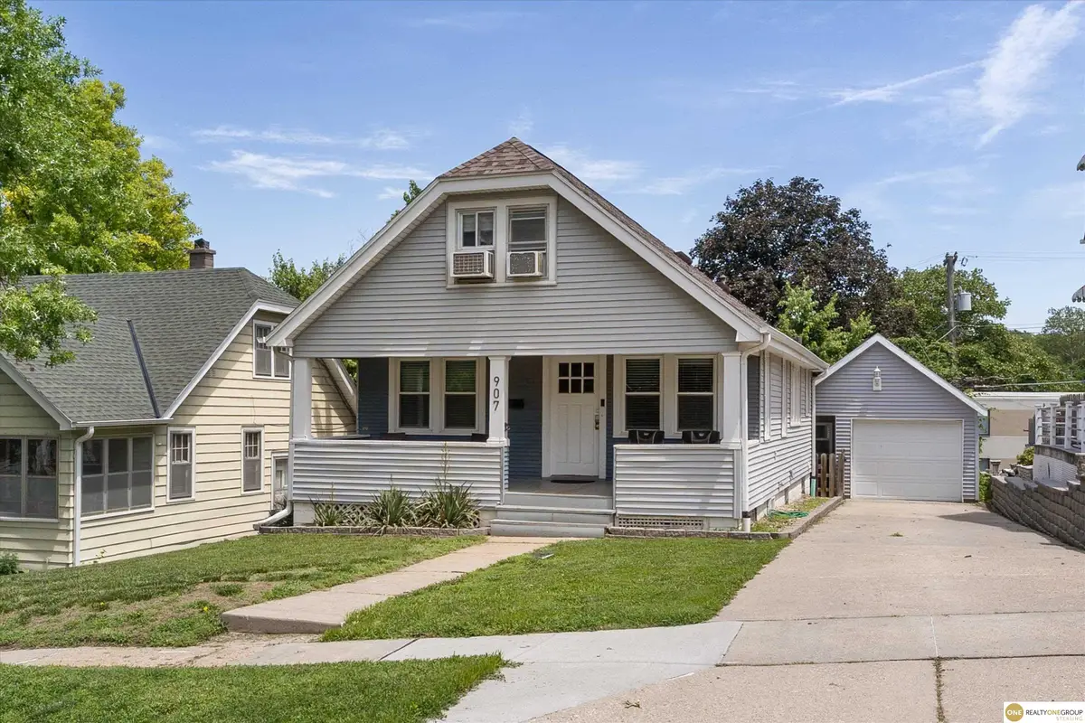907 S 41st Street, Omaha, NE 68105 - #1