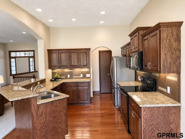 18419 Izard Circle, Elkhorn, NE 68022
