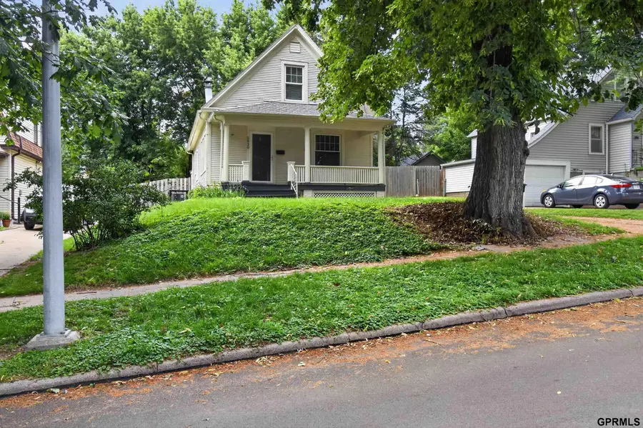 5820 Ohio Street, Omaha, NE 68104 - #2