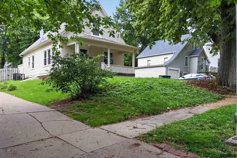 5820 Ohio Street, Omaha, NE 68104 - #3
