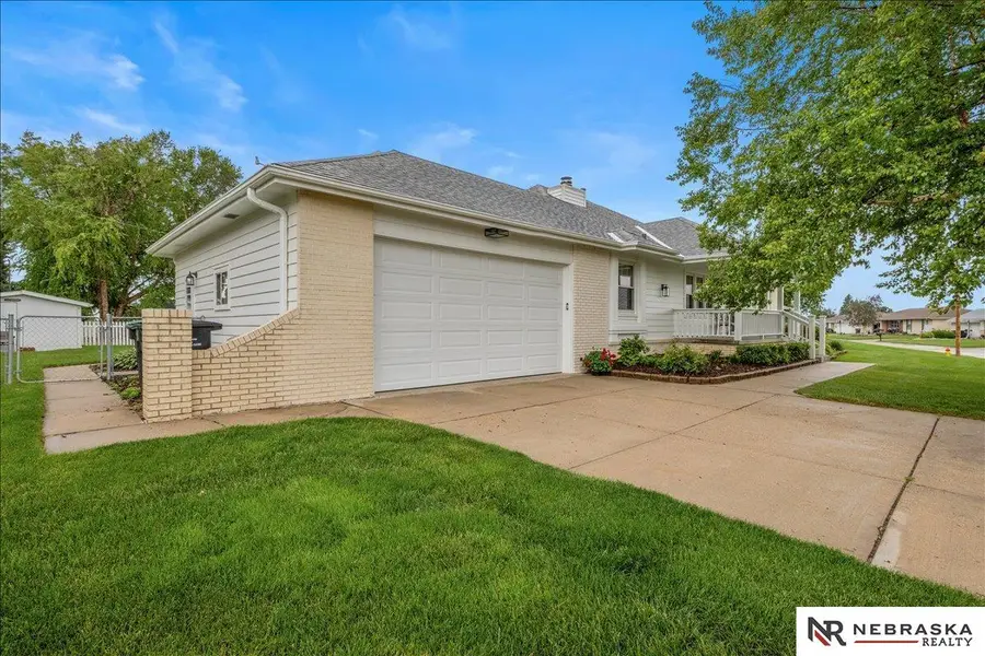 20711 Flavin Street, Elkhorn, NE 68022 - #2