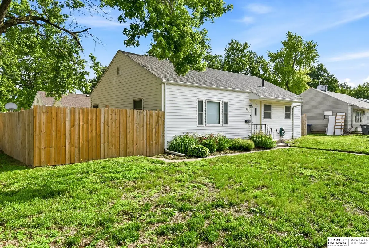 2644 Avenue G, Council Bluffs, IA 51501 - #1