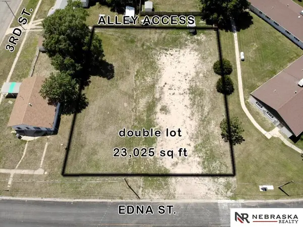 307 & 309 N Edna Street, Valentine, NE 69201