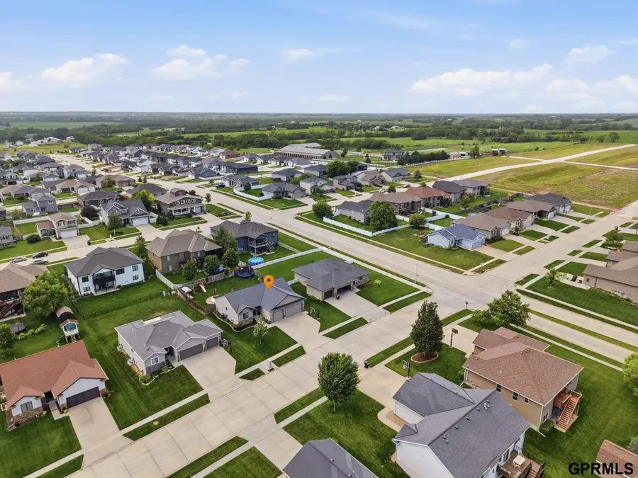 1211 Autumn Road, Hickman, NE 68372 - #2