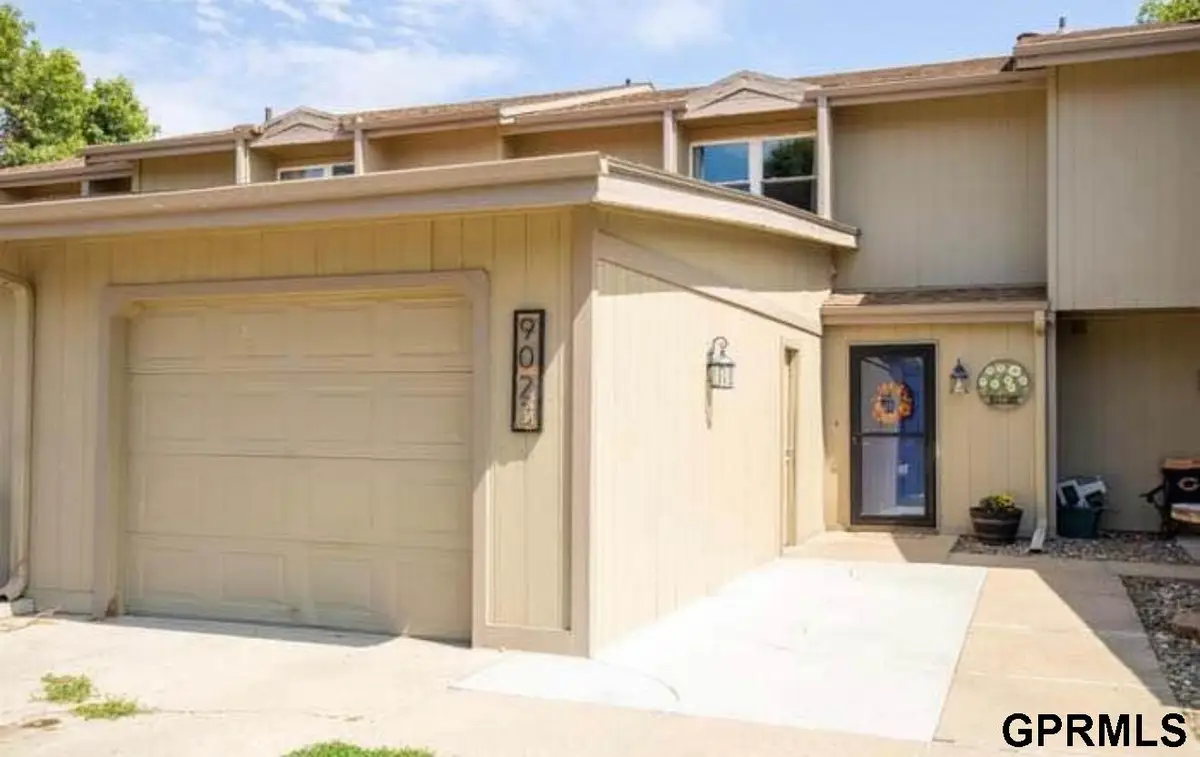 9023 Gary Circle, Omaha, NE 68138 - #1