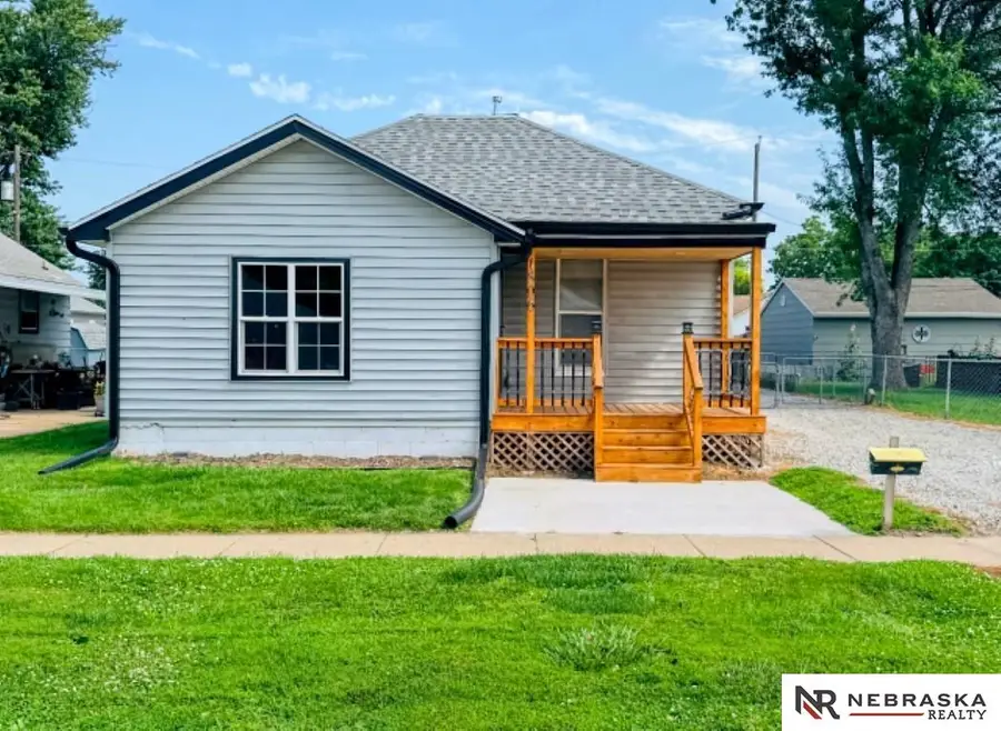 1806 Ave C, Council Bluffs, IA 51501 - #2
