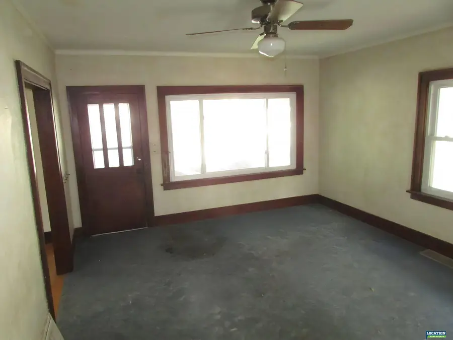 707 N 6th Street, Seward, NE 68434 - #3