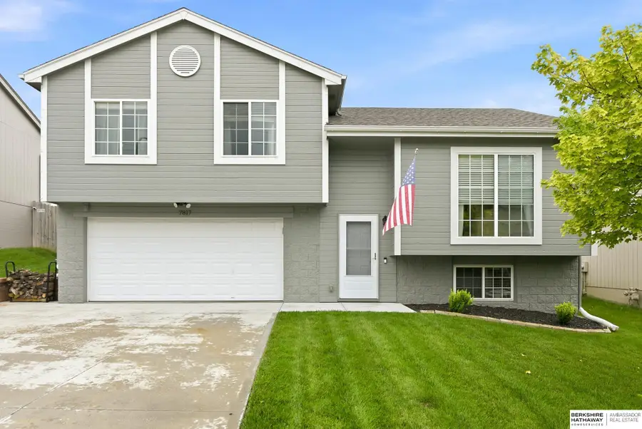 7817 Howell Street, Omaha, NE 68122 - #2
